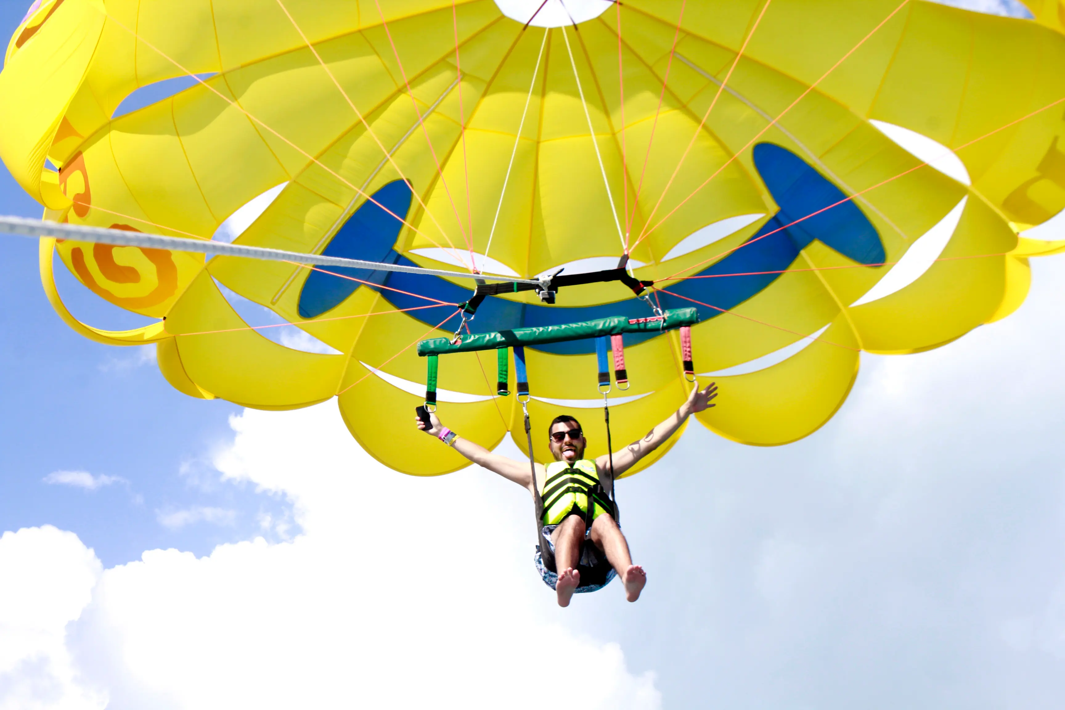 A guy in parasail